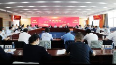 5月24日，甘肅建投黨委召開中心組學(xué)習(xí)會(huì)議。會(huì)議組織學(xué)習(xí)習(xí)近平總書記在慶祝中國(guó)共產(chǎn)主義青年團(tuán)成立100周年大會(huì)上的講話精神，和在中央政治局第三十八次集體學(xué)習(xí)時(shí)的講話精神，中央政治局常委會(huì)5月5日會(huì)議精